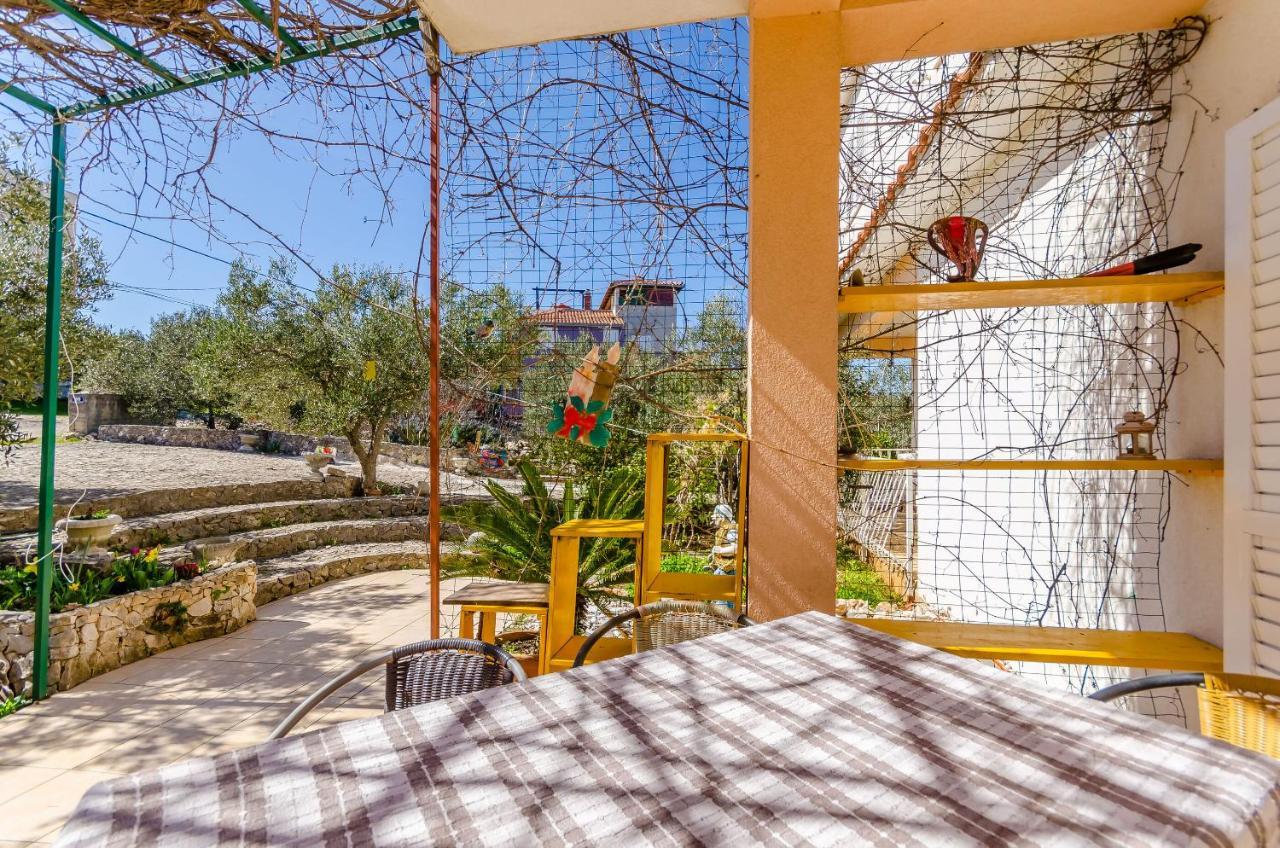 Apartments Stara Maslina Slatine Εξωτερικό φωτογραφία